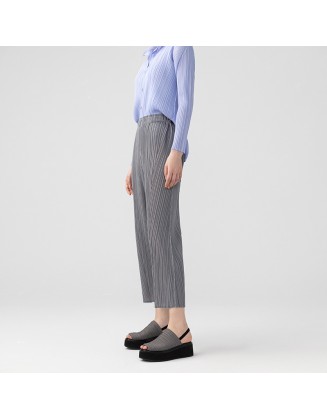Pleated trousers women's summer casual thin narrow version of the small leg trousers outside the women's clothing